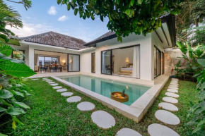 Your Dream Getaway Awaits - Villa in Ubud Offering Unmatched Temple Views!